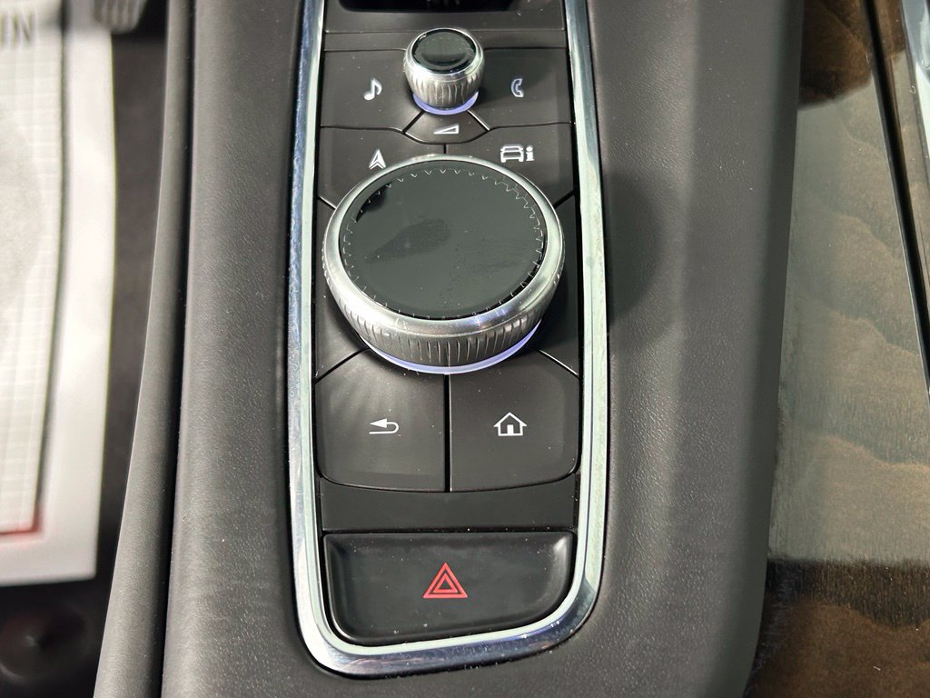 Used 2024 Cadillac Escalade Sport Platinum AWD/4WD image 28