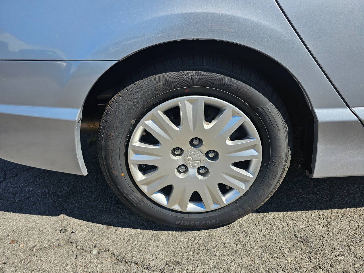 Used 2010 Honda Civic DX-VP image 5