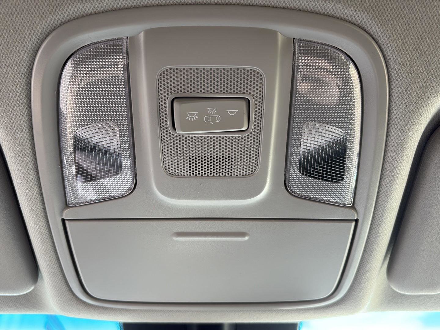 Used 2020 Kia Niro EX FWD image 20