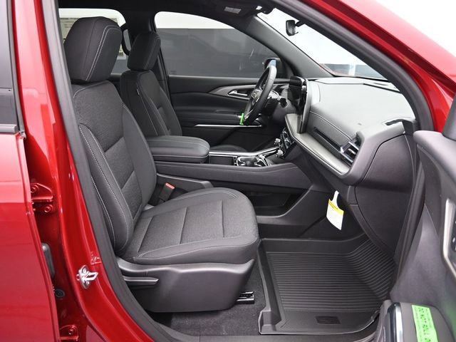 New 2026 Chevrolet Traverse LT w/ LPO, Floor Liner Package FWD image 39