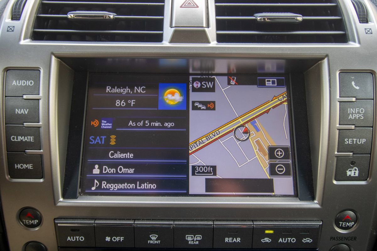 Used 2018 Lexus GX 460 Premium AWD/4WD image 29