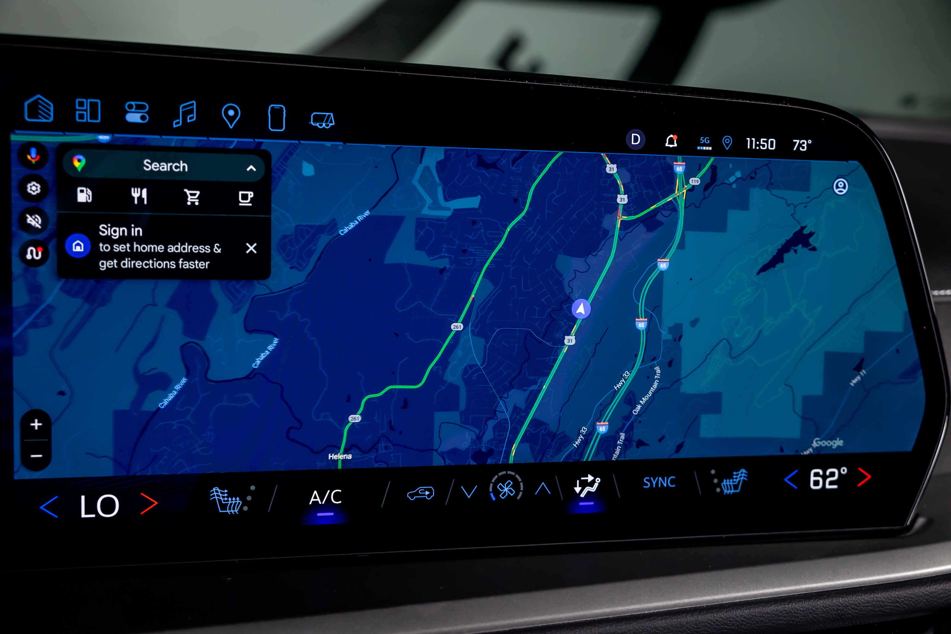 Used 2025 Chevrolet Traverse LT w/ Enhanced Driving Package image 23