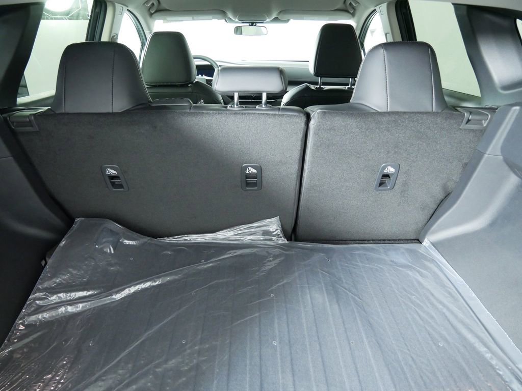 Used 2025 Nissan Murano SV AWD/4WD image 17