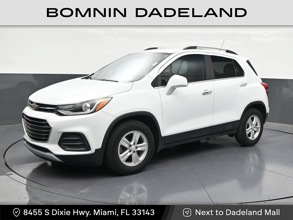 Used 2020 Chevrolet Trax LT w/ LT Convenience Package FWD image 1