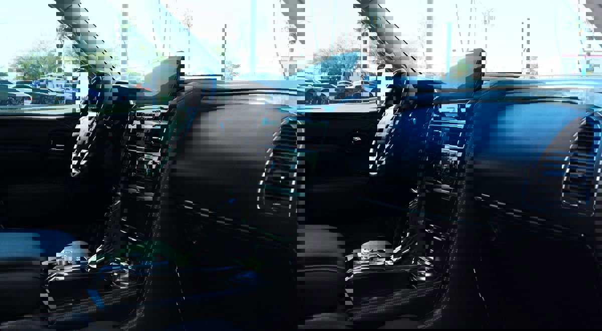 Used 2022 INFINITI QX80 Luxe w/ All-Season Package image 40