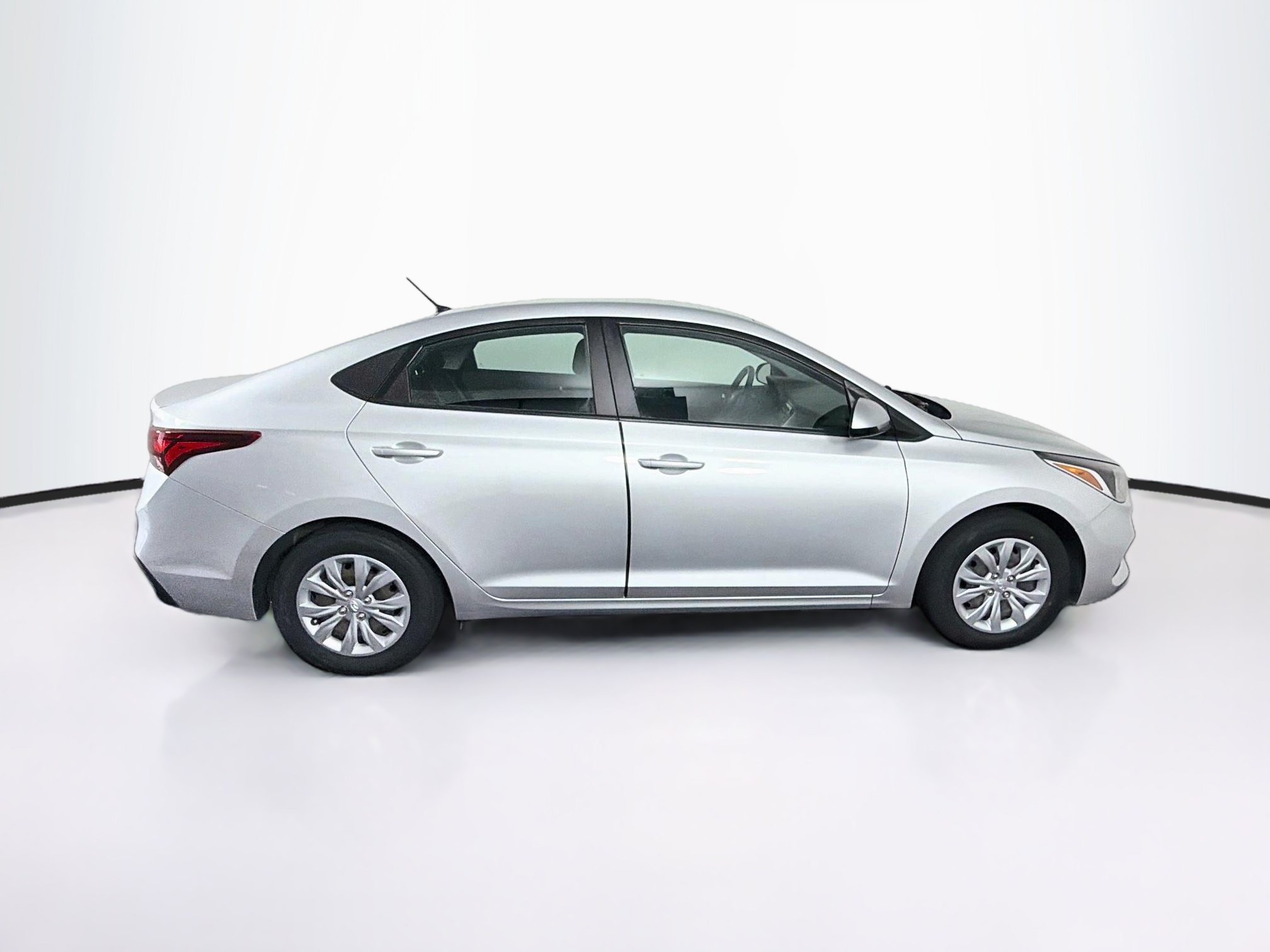Used 2022 Hyundai Accent SE FWD image 10