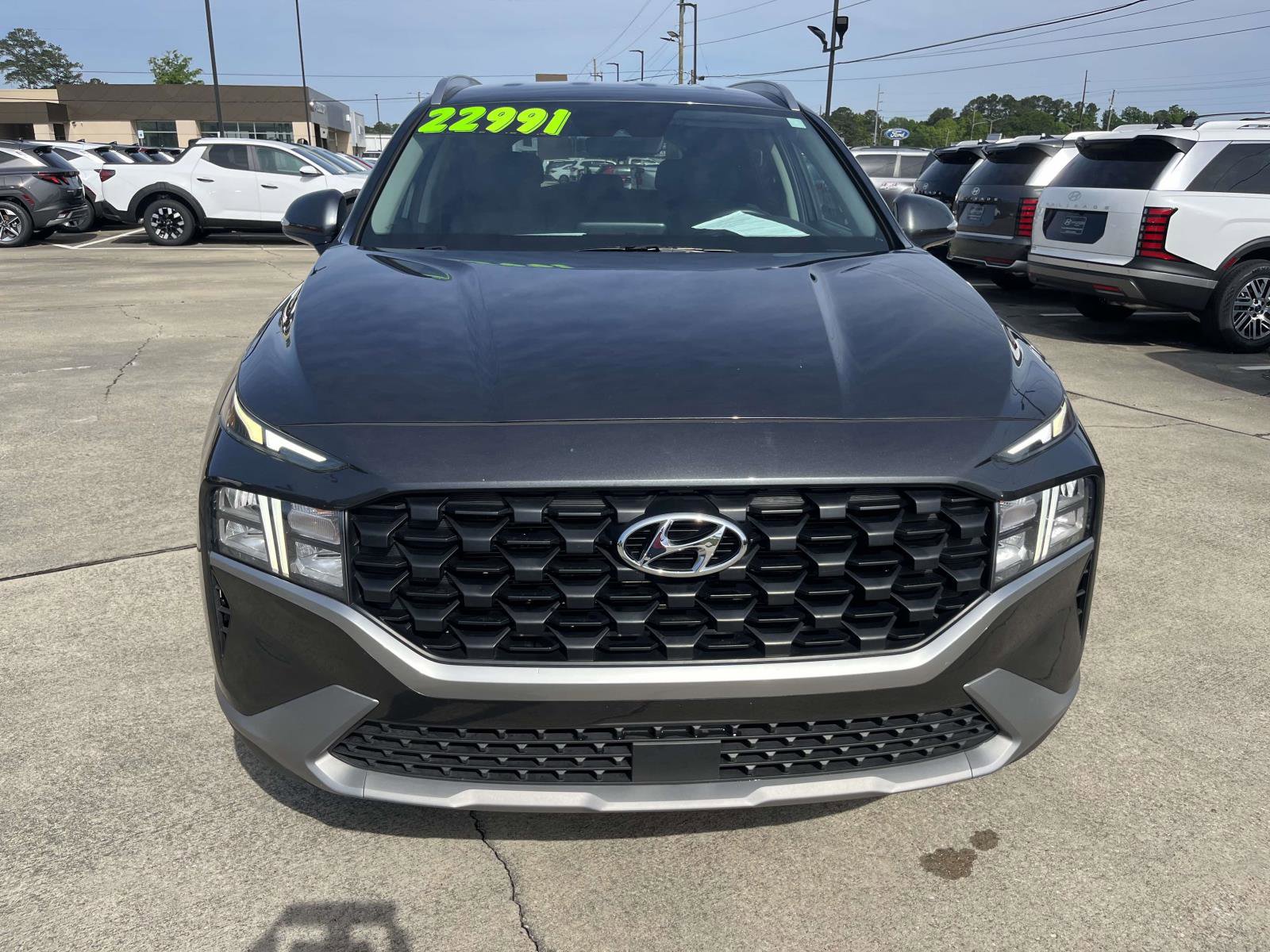 Used 2023 Hyundai Santa Fe SEL AWD/4WD image 2