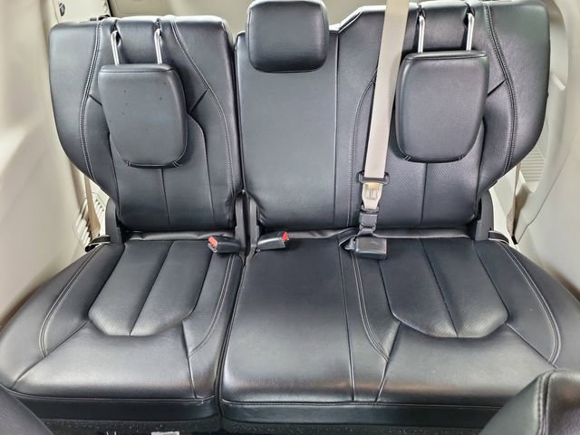 Used 2022 Chrysler Pacifica Touring-L image 11