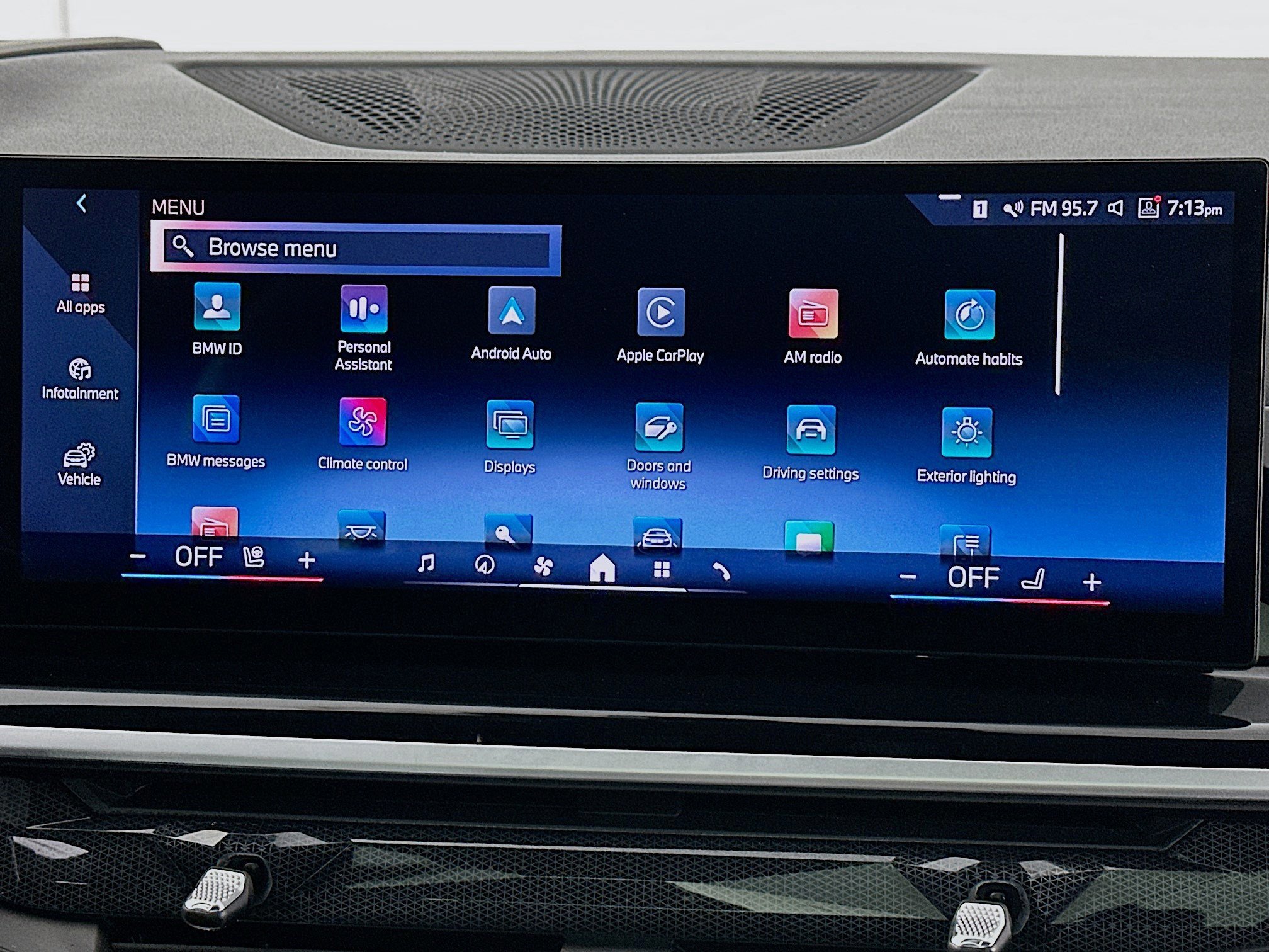 Used 2024 BMW X7 xDrive40i w/ M Sport Package image 12