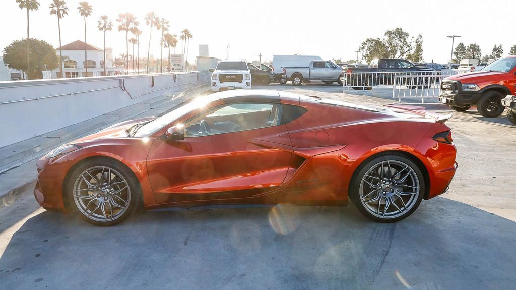 Used 2023 Chevrolet Corvette Z06 RWD image 14