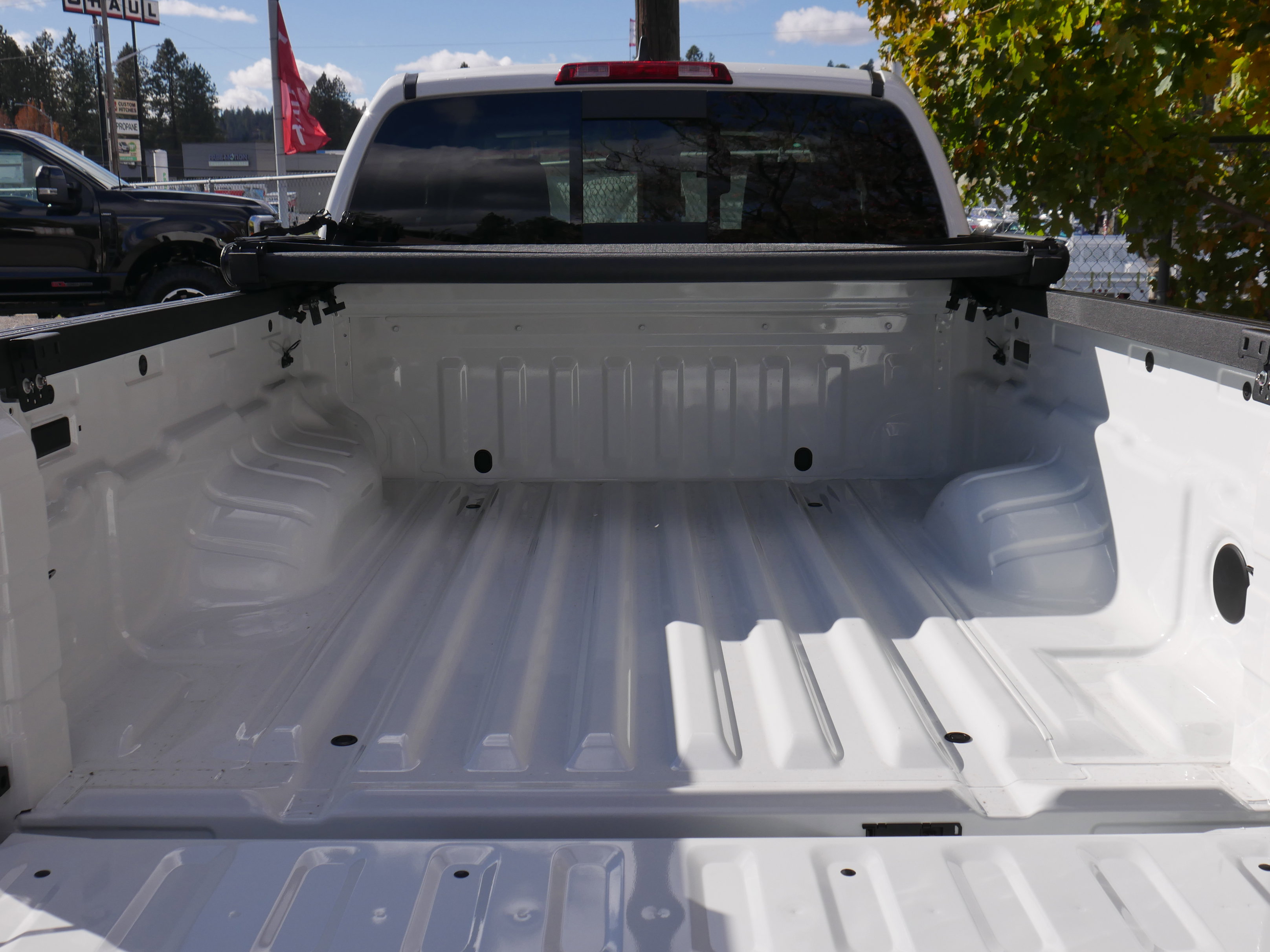 New 2026 Nissan Frontier S image 20