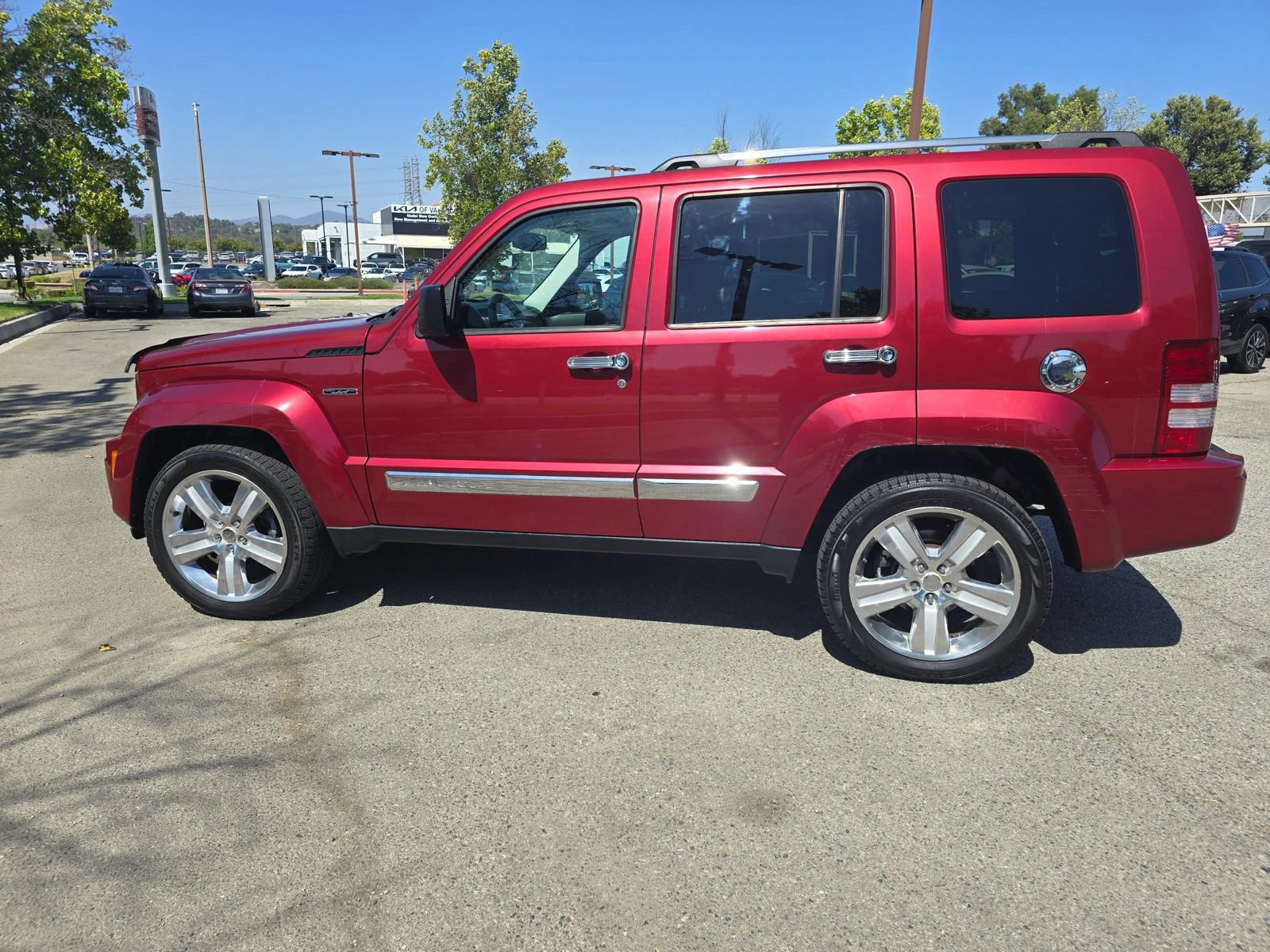 Used 2012 Jeep Liberty Limited Jet AWD/4WD image 8