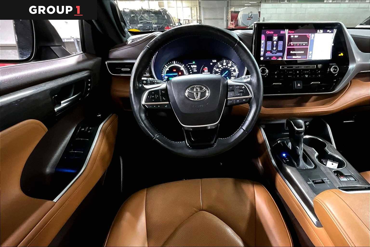 Used 2020 Toyota Highlander Platinum AWD/4WD image 6