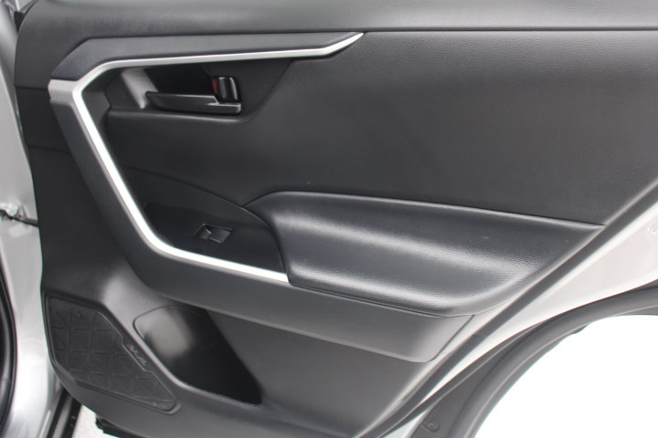 Certified 2024 Toyota RAV4 LE FWD image 16