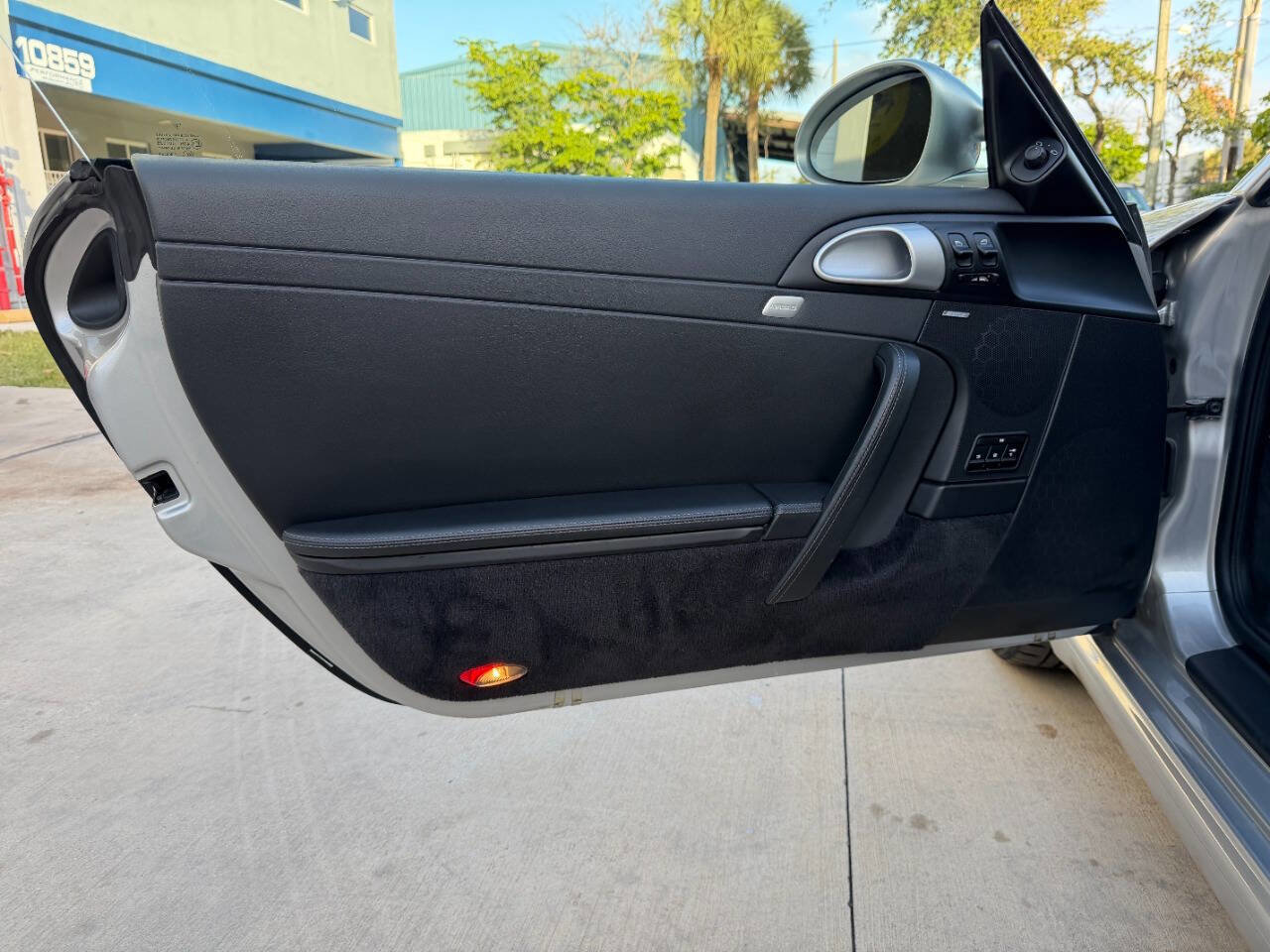 Used 2009 Porsche 911 Carrera S image 16