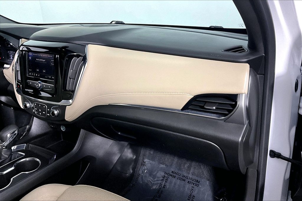 Used 2023 Chevrolet Traverse LS FWD image 16