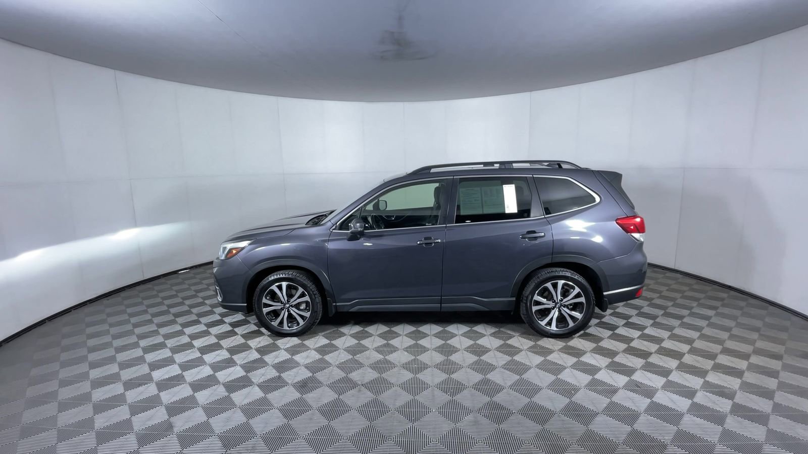 Used 2020 Subaru Forester Limited AWD/4WD image 6