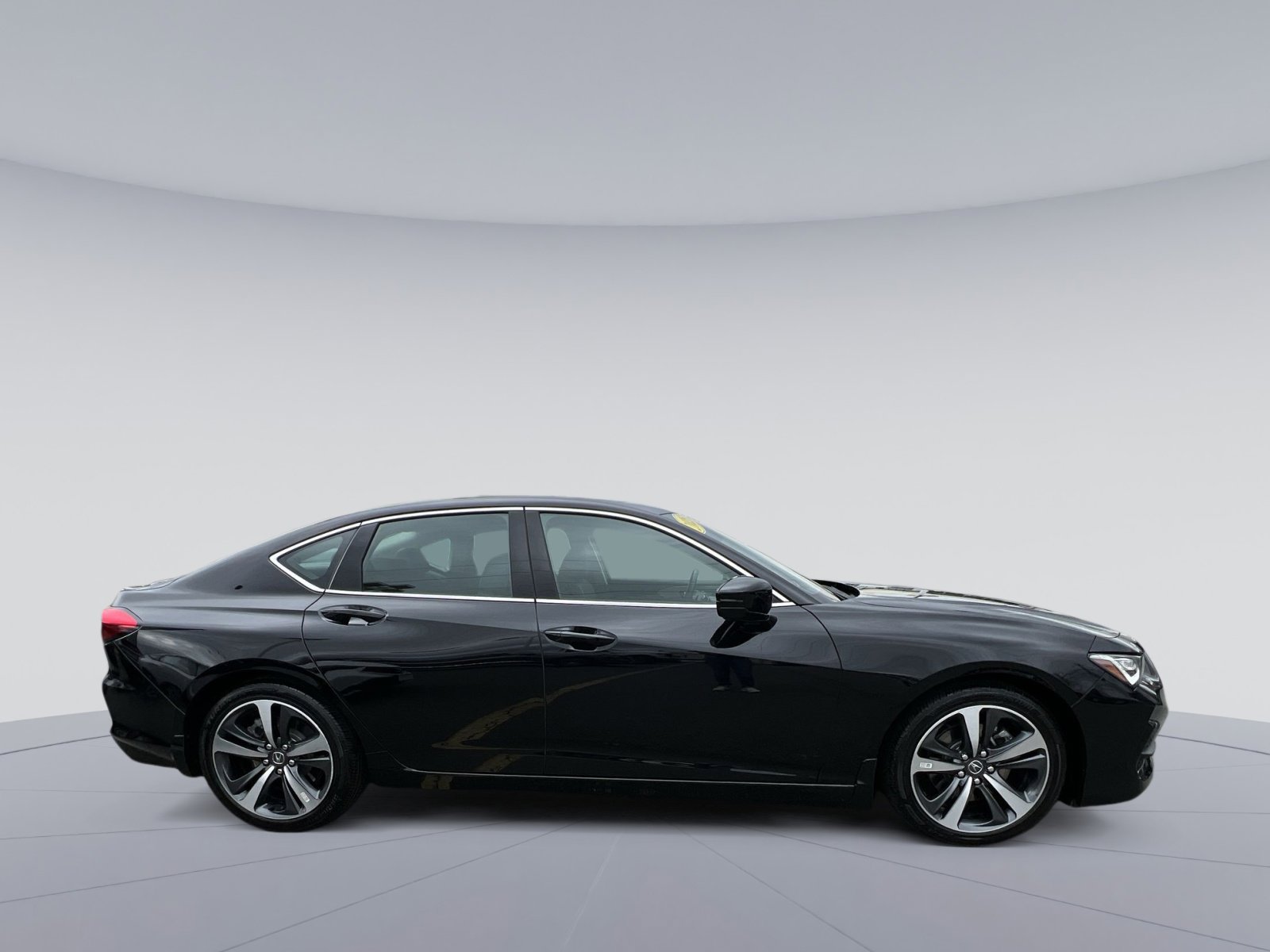 Certified 2025 Acura TLX w/ Technology Package image 6