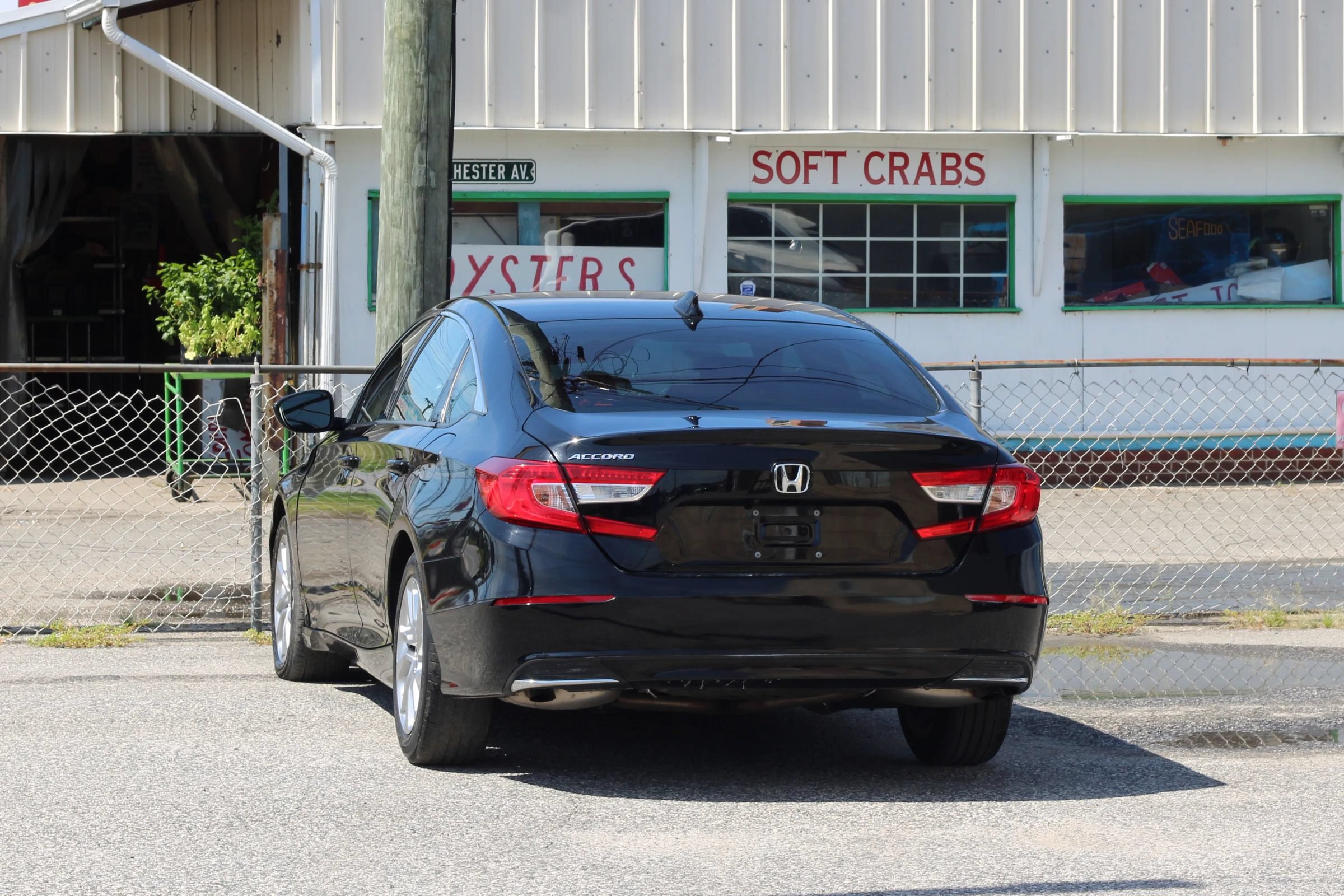 Used 2018 Honda Accord LX image 6