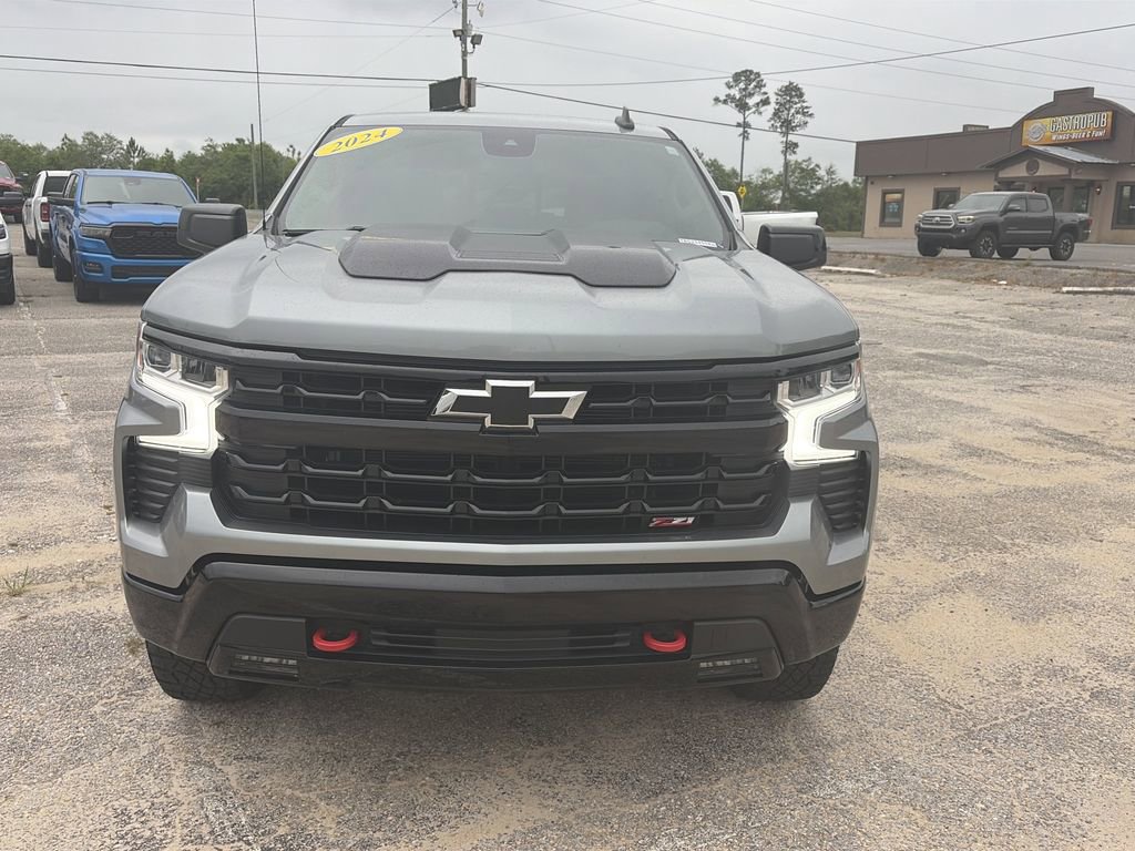 Used 2024 Chevrolet Silverado 1500 LT Trail Boss w/ Convenience Package II AWD/4WD image 9