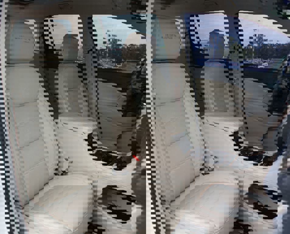 Used 2021 GMC Acadia Denali w/ Denali Technology Package image 23