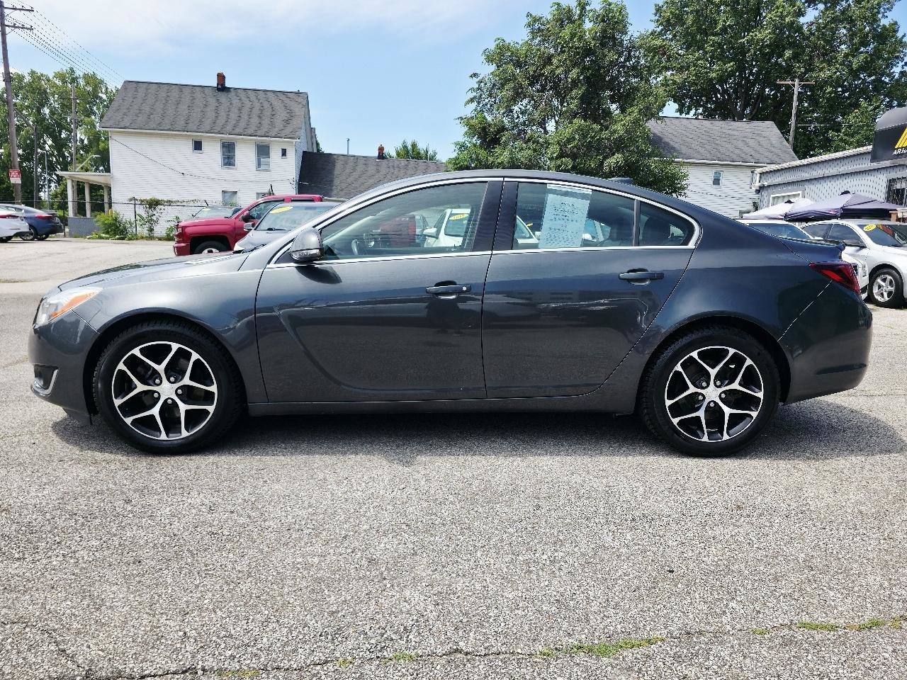Used 2017 Buick Regal Sport Touring FWD image 8