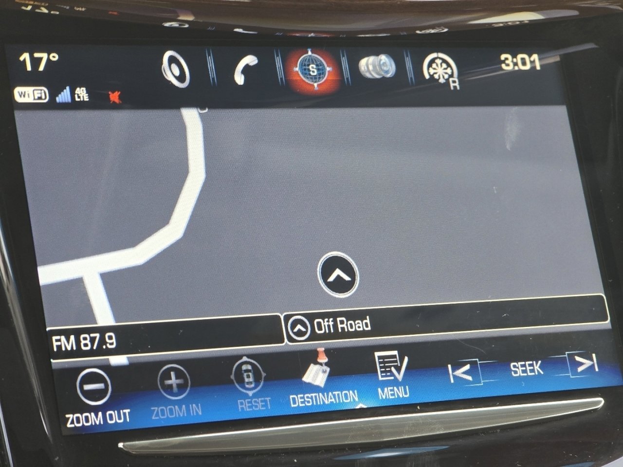 Used 2019 Cadillac Escalade Premium Luxury image 4