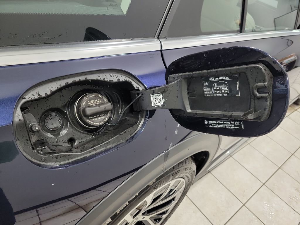 Used 2025 Mercedes-Benz E 450 4MATIC All-Terrain Wagon image 10