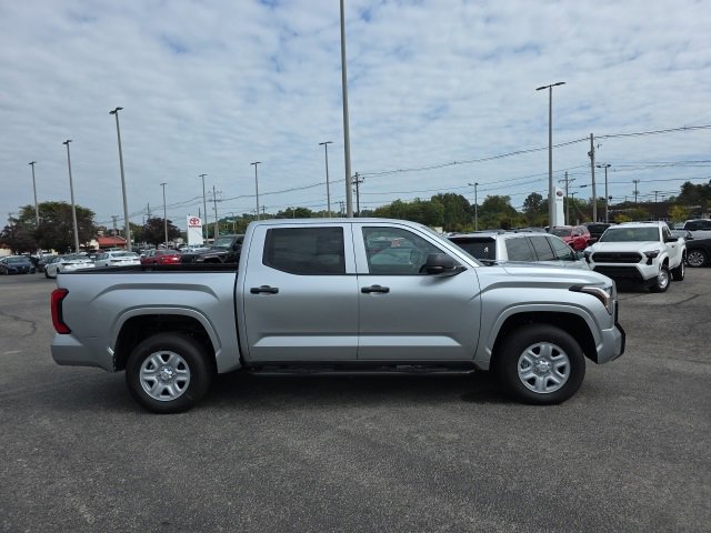 New 2026 Toyota Tundra SR image 3