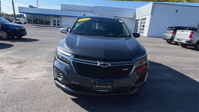 Used 2022 Chevrolet Equinox RS w/ Infotainment Package image 3