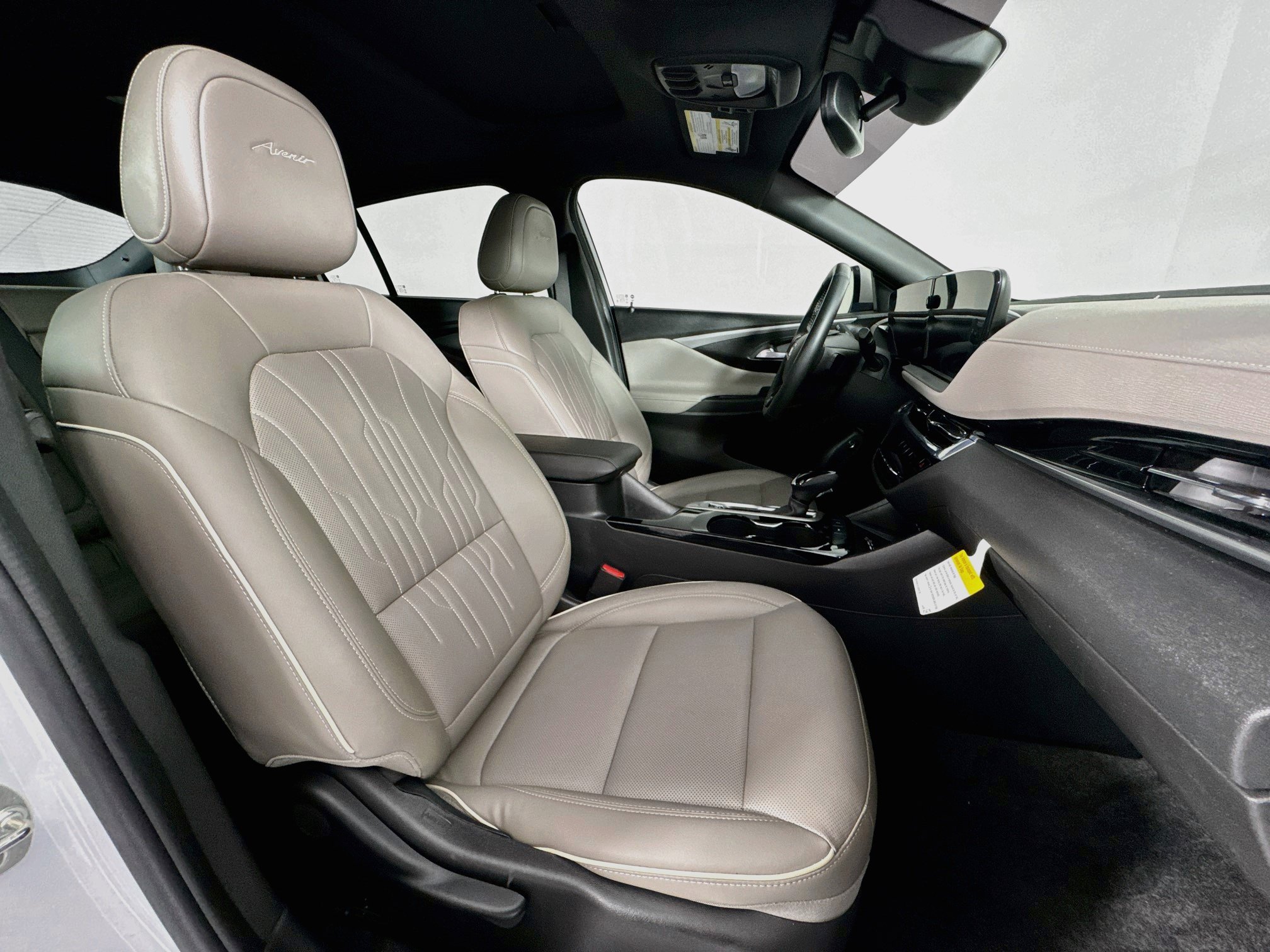 Used 2024 Buick Envista Avenir FWD image 27