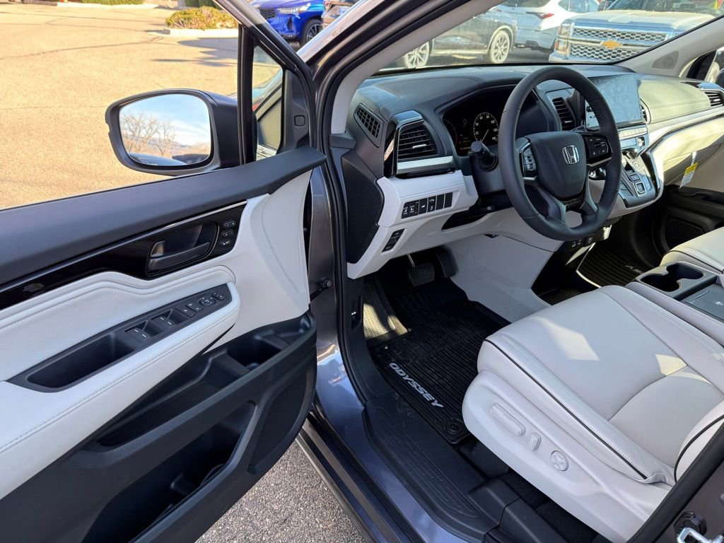 Certified 2026 Honda Odyssey Touring image 14