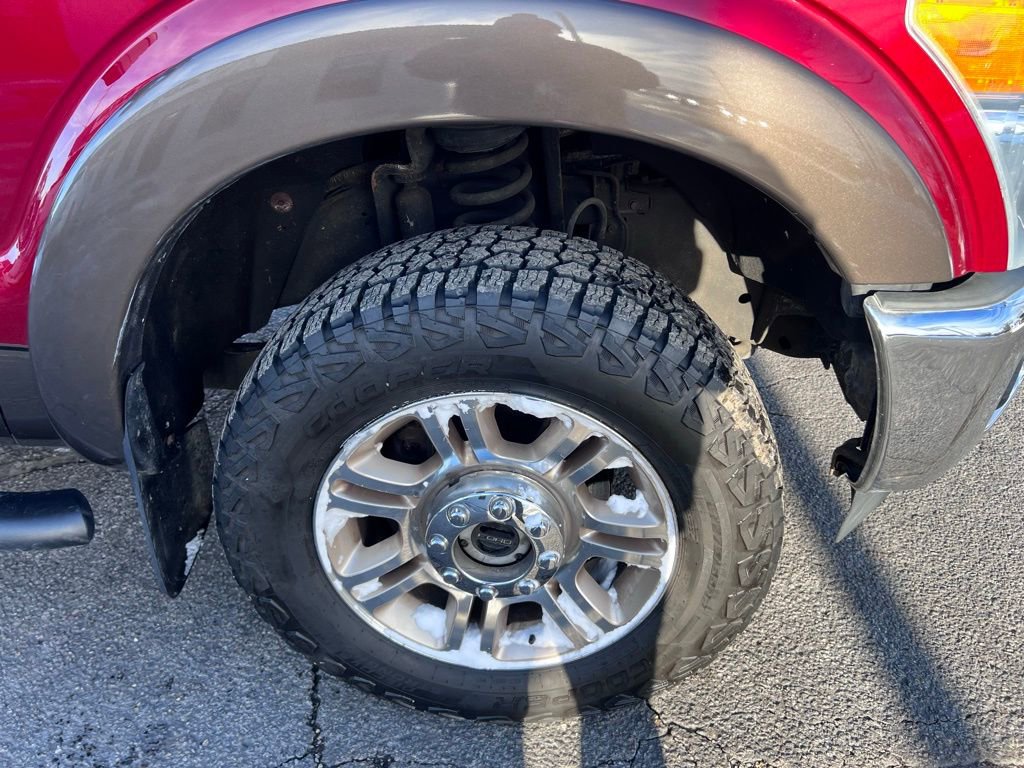 Used 2016 Ford F350 Lariat w/ Lariat Chrome Package image 15