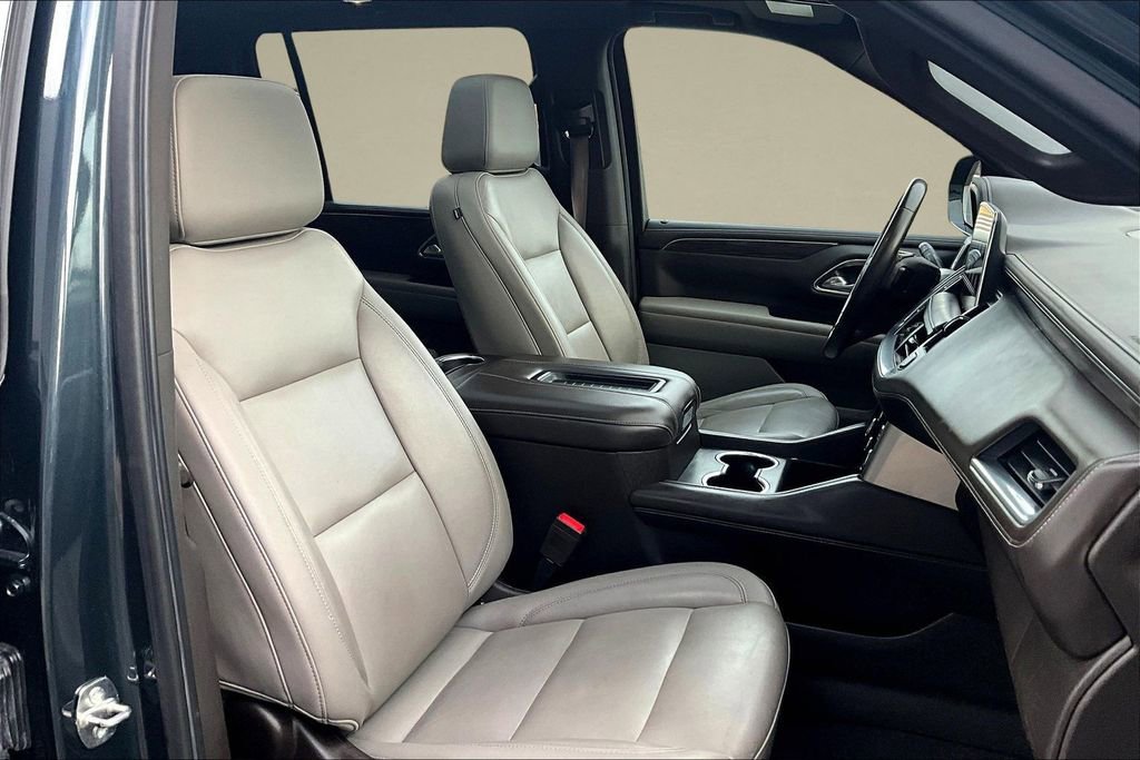 Used 2021 Chevrolet Suburban Z71 image 35