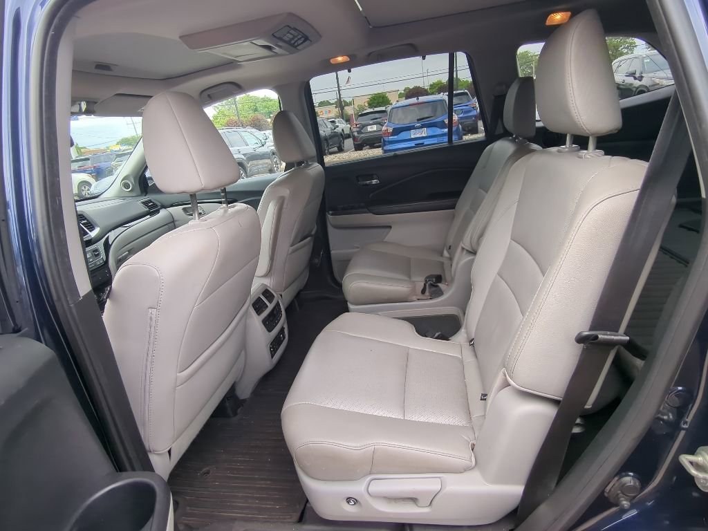 Used 2017 Honda Pilot Elite image 11
