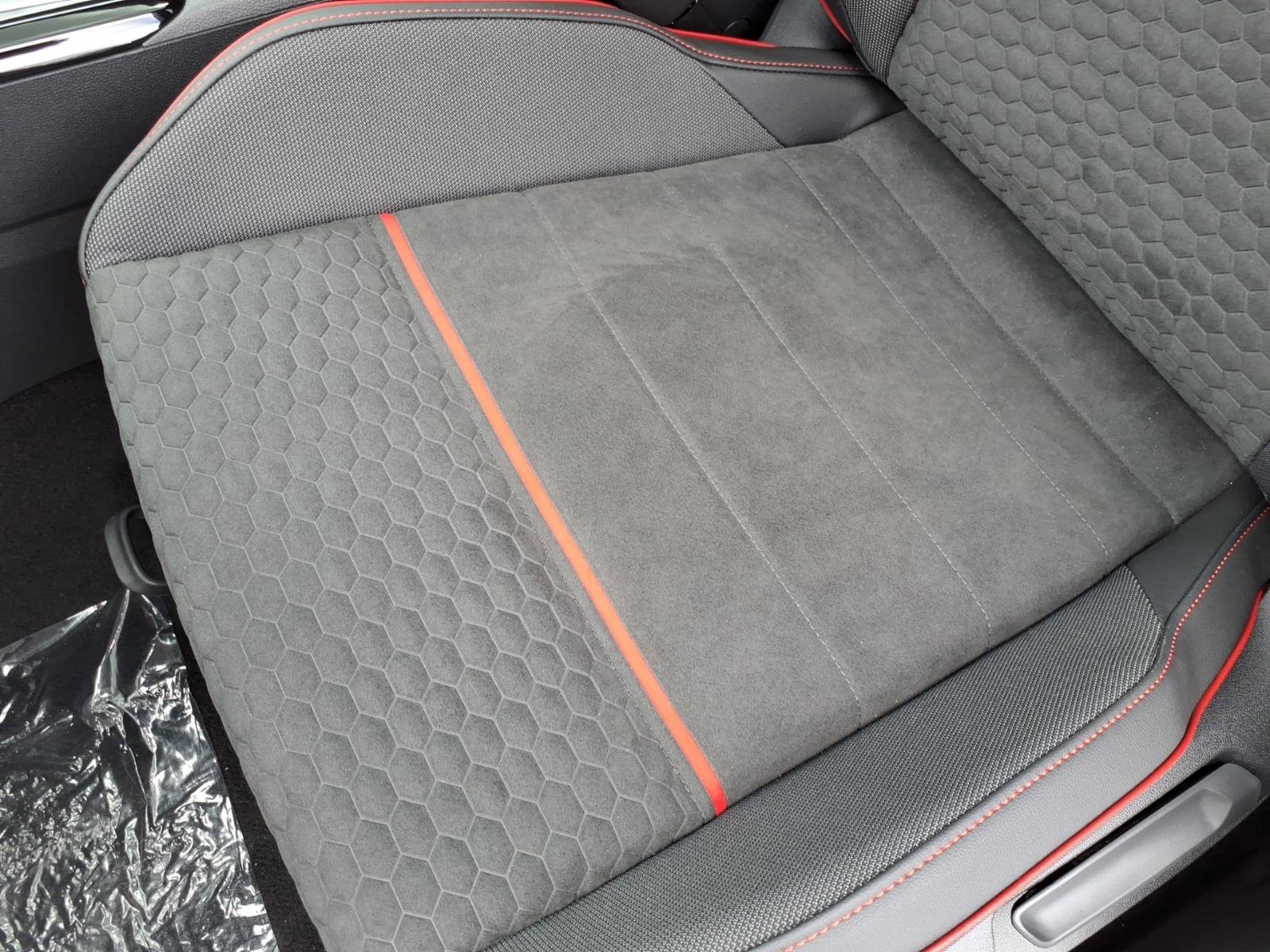 New 2026 Volkswagen GTI SE image 12