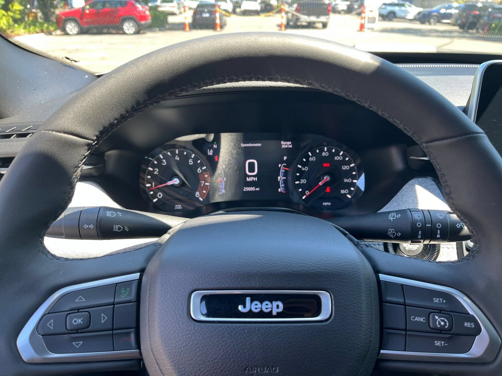 Used 2025 Jeep Compass Latitude AWD/4WD image 28