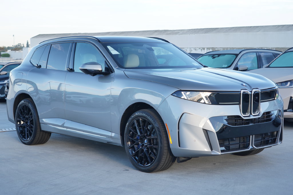New 2027 BMW X5 xDrive40i w/ M Sport Package AWD/4WD image 3