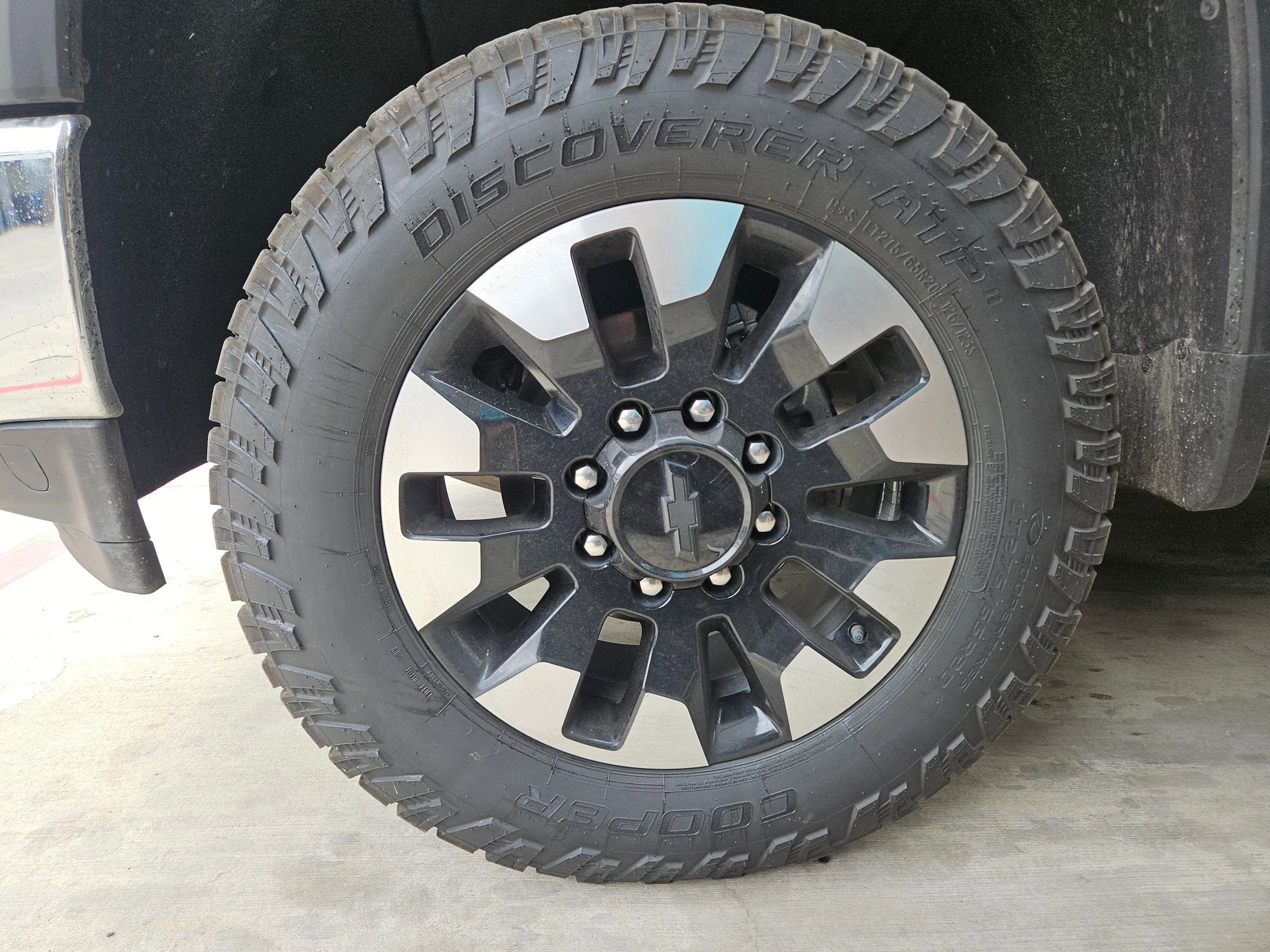 Used 2020 Chevrolet Silverado 2500 LT w/ Texas Edition RWD image 10