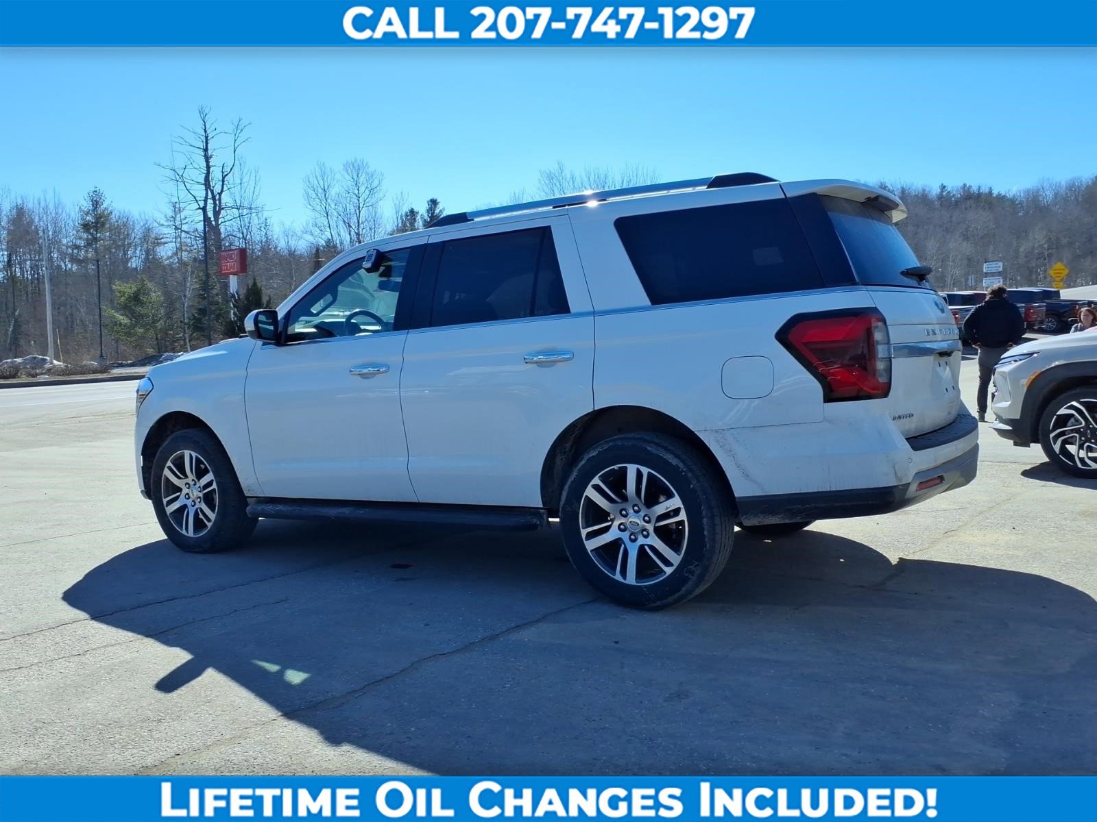 Used 2024 Ford Expedition Limited image 6