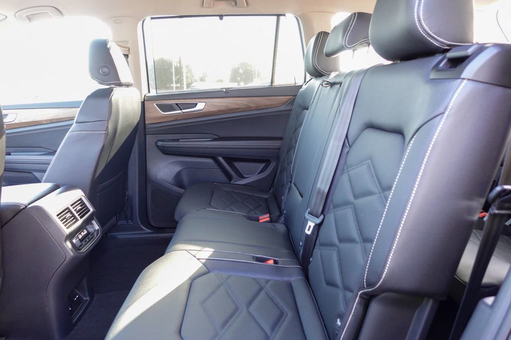 New 2026 Volkswagen Atlas SE image 26