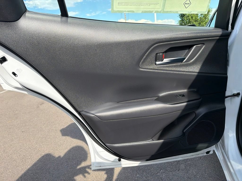Used 2025 Toyota Prius Plug-In Hybrid FWD image 17