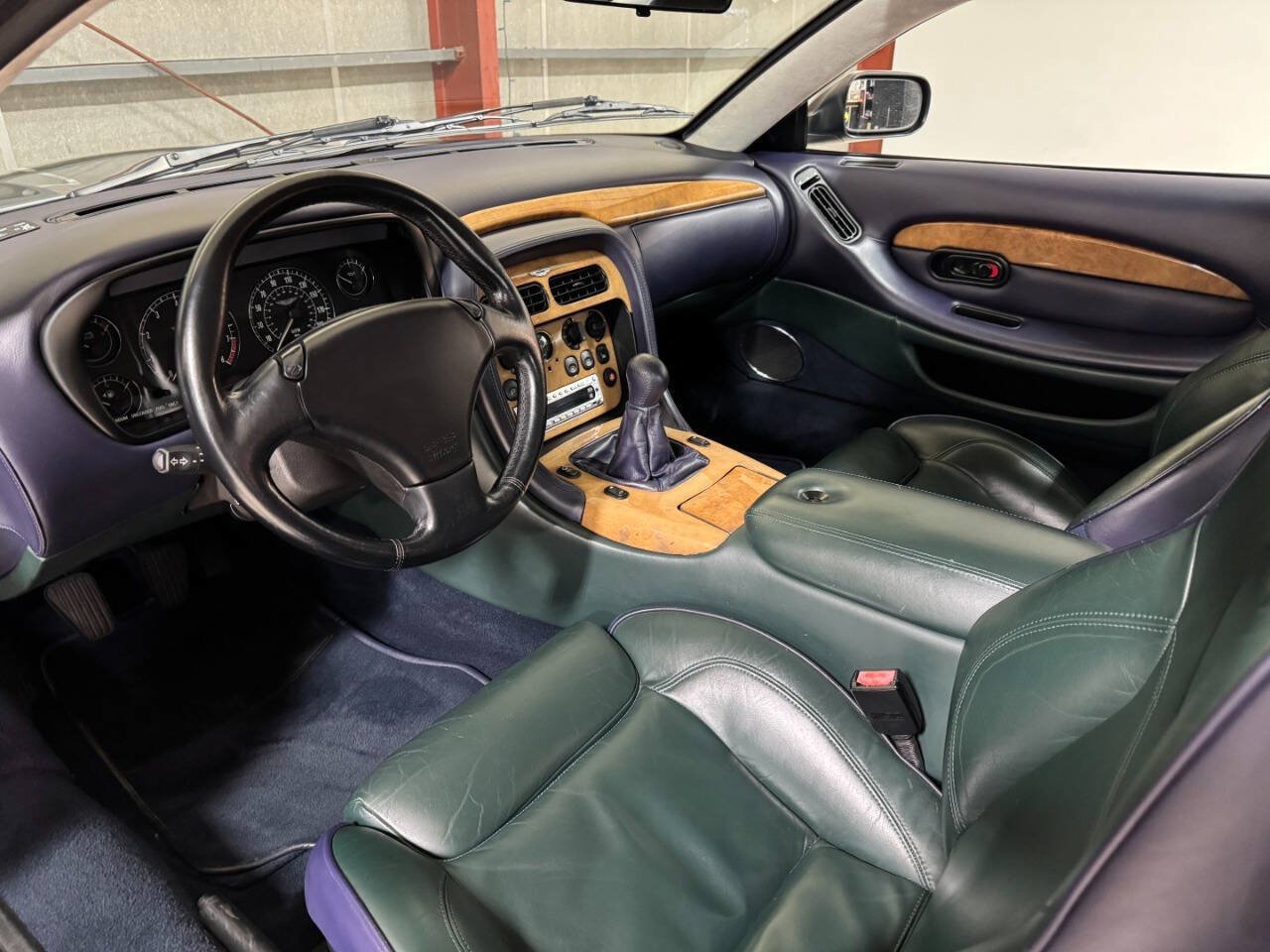 Used 2000 Aston Martin DB7 Vantage RWD image 2