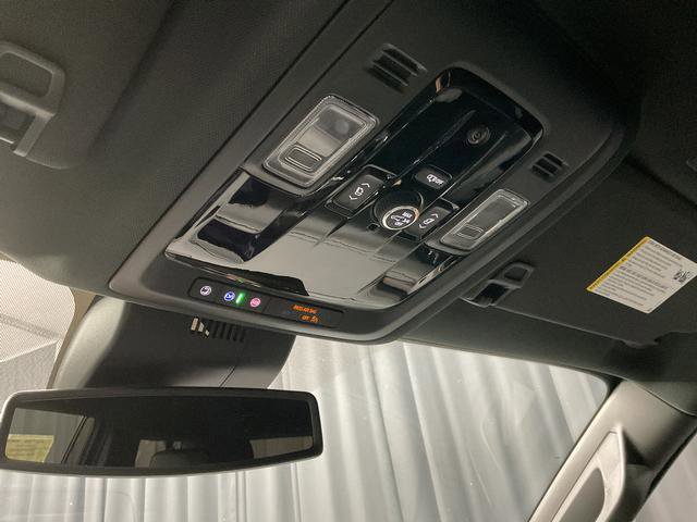 New 2026 Chevrolet Suburban Z71 w/ Comfort Package image 23