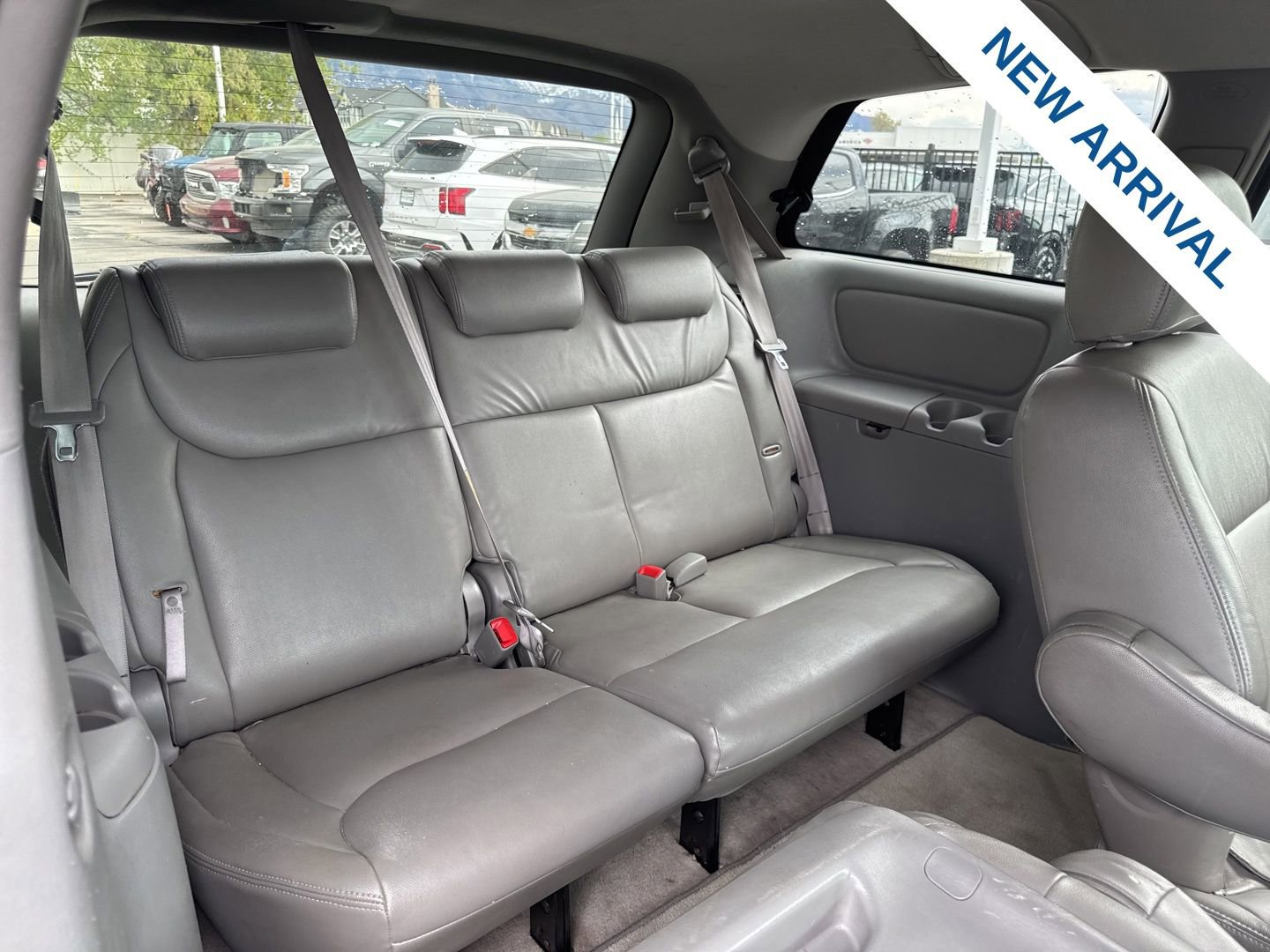 Used 2008 Toyota Sienna CE image 12