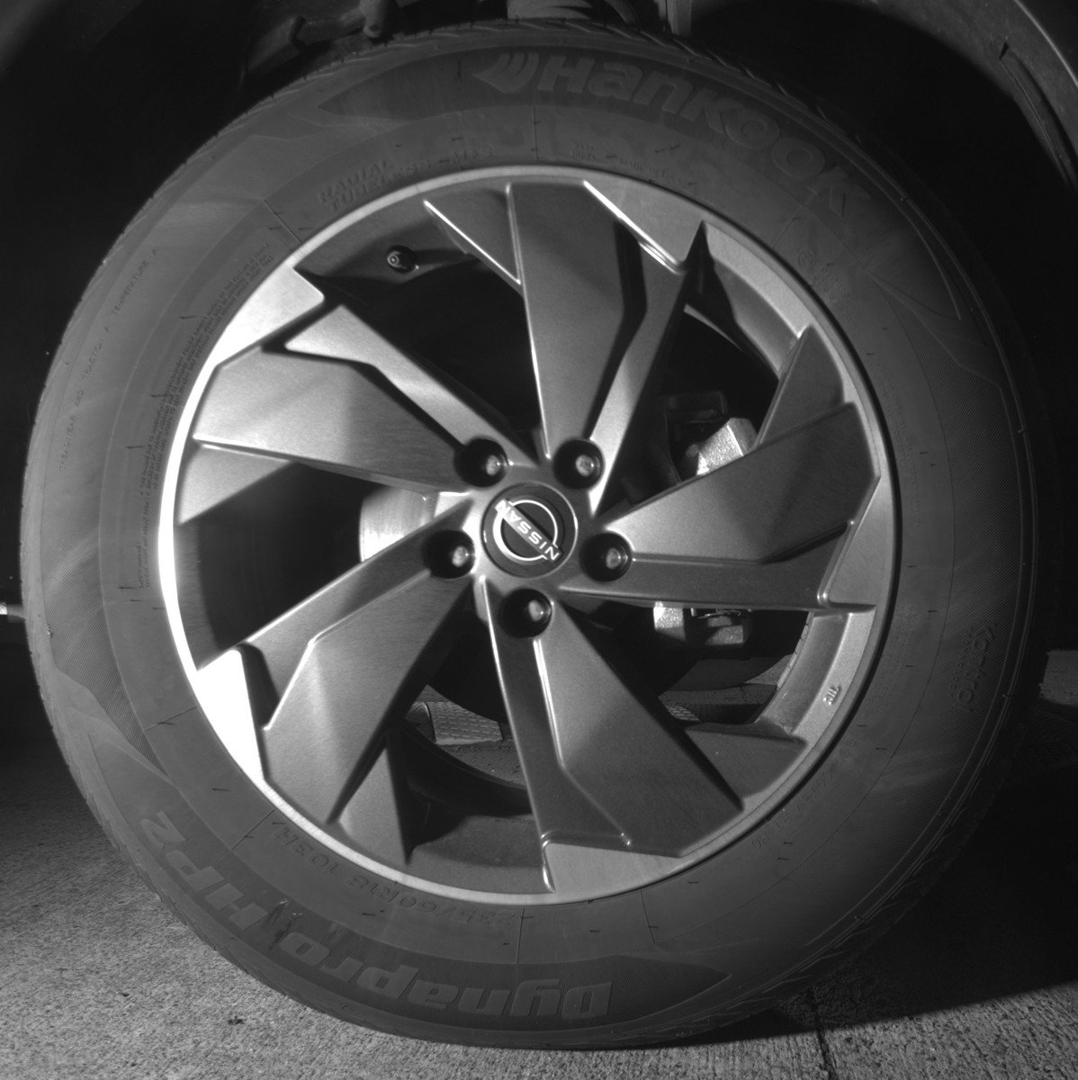 Used 2025 Nissan Rogue SV image 13