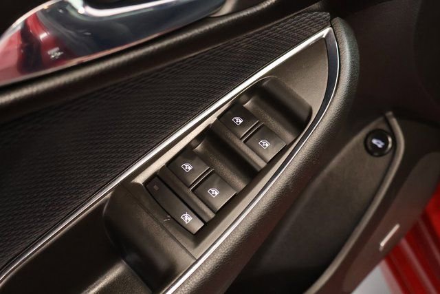 Used 2017 Chevrolet Cruze LT w/ Sun And Sound Package image 10