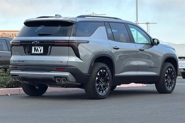New 2027 Chevrolet Traverse Z71 w/ Enhanced Driving Package AWD/4WD image 4