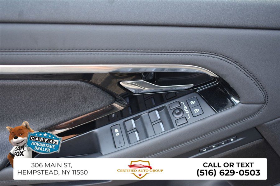 Used 2023 Land Rover Range Rover Evoque R-Dynamic SE AWD/4WD image 11