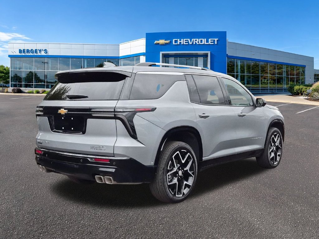 Certified 2026 Chevrolet Traverse High Country w/ LPO, Floor Liner Package AWD/4WD image 8
